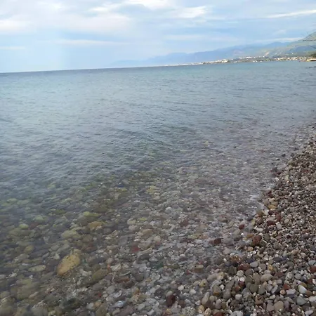 Ferienhaus 2 Floor House In Loggos - Aigio *