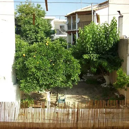 2 Floor House In Loggos - Aigio