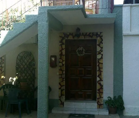 Сasa de vacaciones 2 Floor House In Loggos - Aigio *